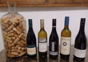 Rolhas de cortiça e vinhos com rolha screw cap (foto de Míriam Aguiar)